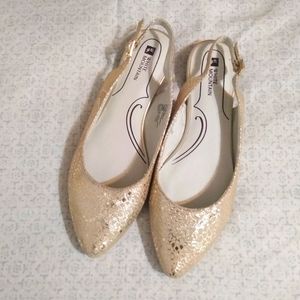 White Mountain Pointed Toe Flats Size 5.5